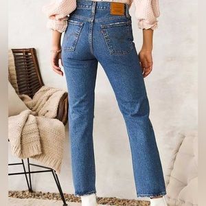 LEVI’S WEDGIE STRAIGHT JEANS
